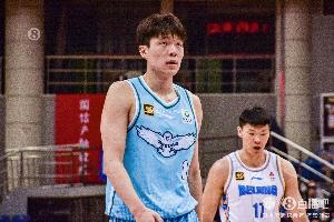 APP下载-队记：杨瀚森若被打哭就不是“小孩哥” 客场跨不过去是实力不济