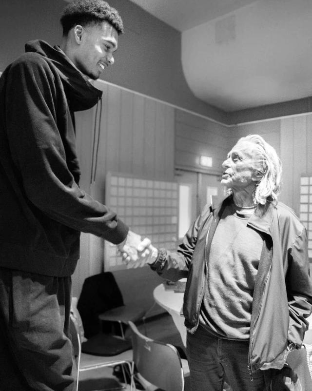 中国乐鱼体育-奥斯卡奖得主也被他吸引 天才新人下一站明早揭晓